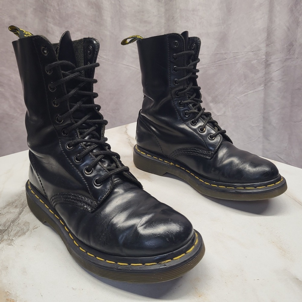 Dr. Martens 1490 Size 7 Women's Black 10-Eye Mid Calf LAce Up Combat